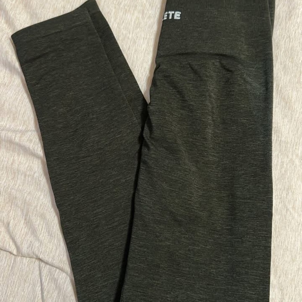 Alphalete Dark green leggings